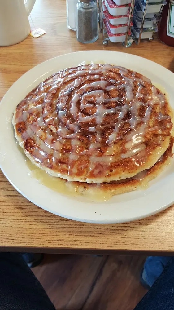 Famous Cinnamon Bun Pancakes