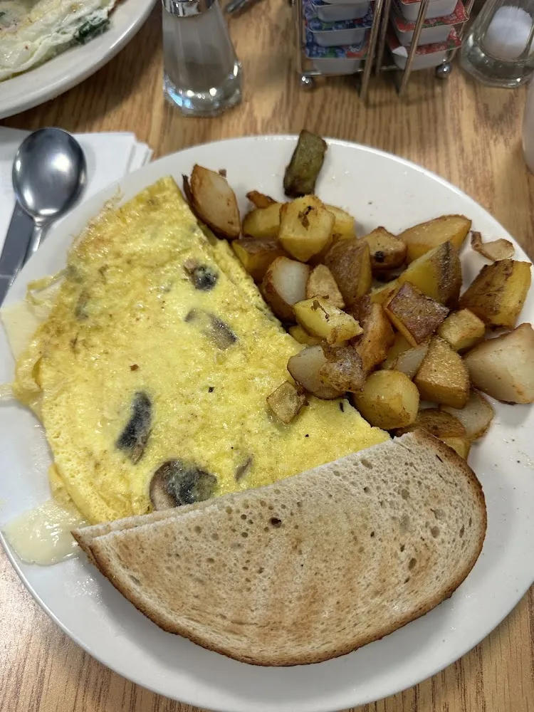 Mushroom & Swiss Omelette
